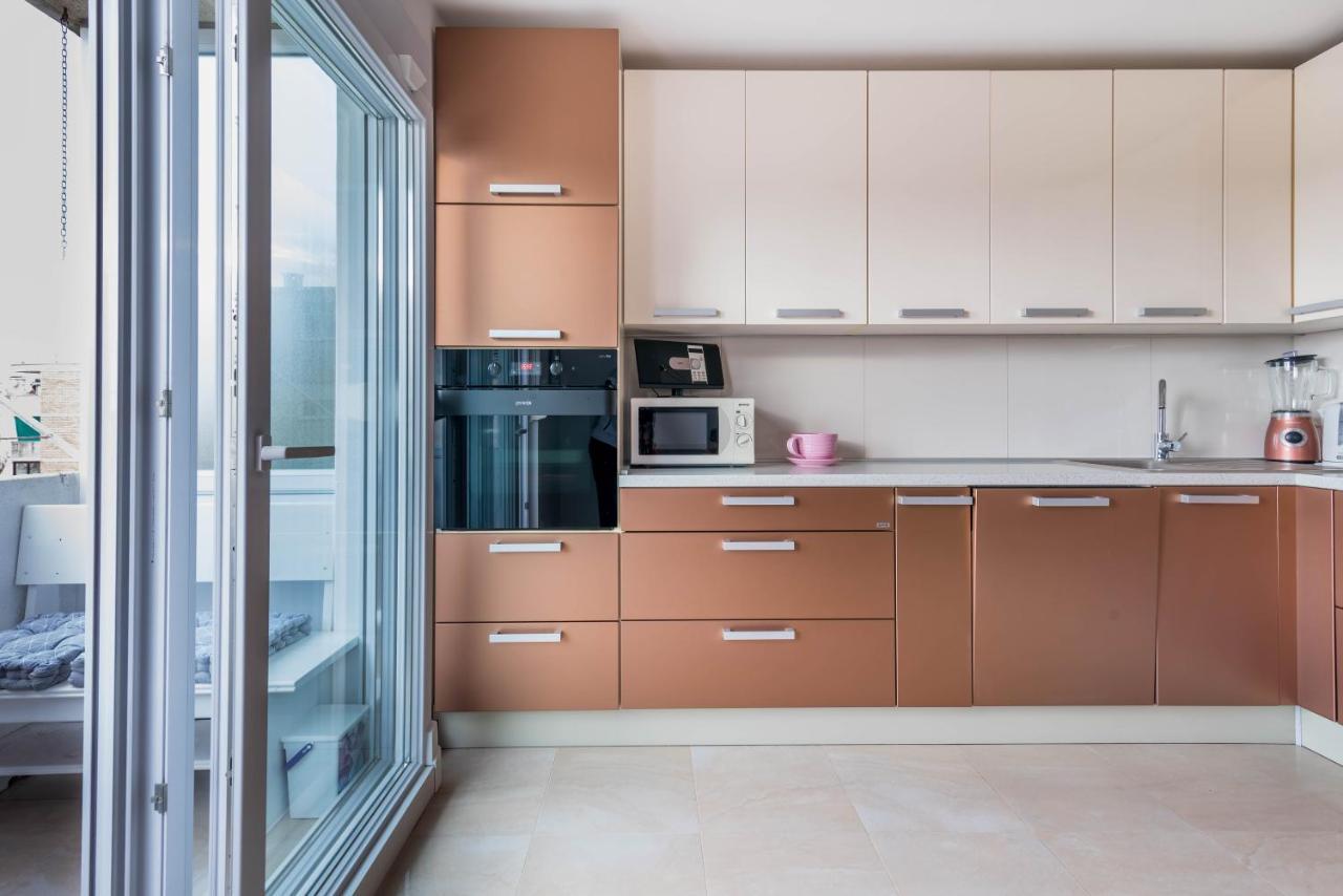 Jan 2+2 With Balcony Apartman Pula