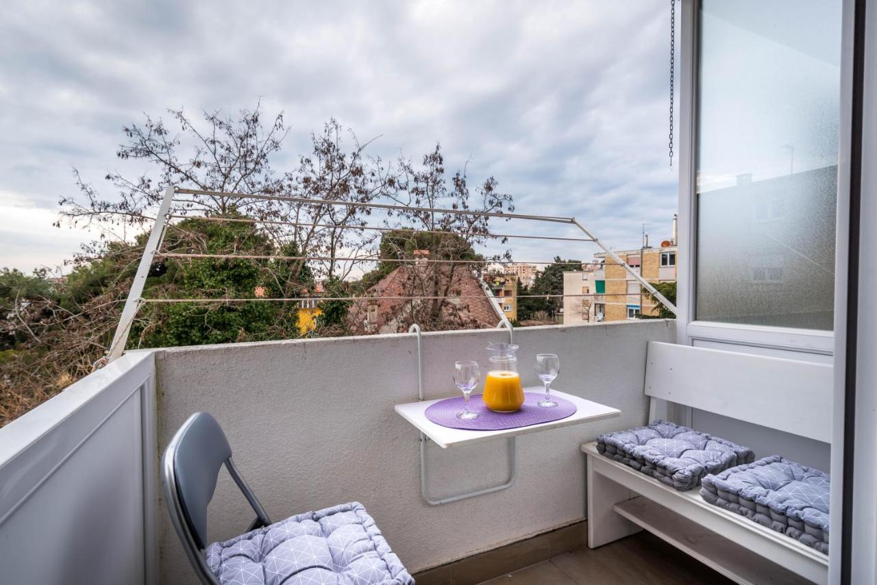 Jan 2+2 With Balcony *
