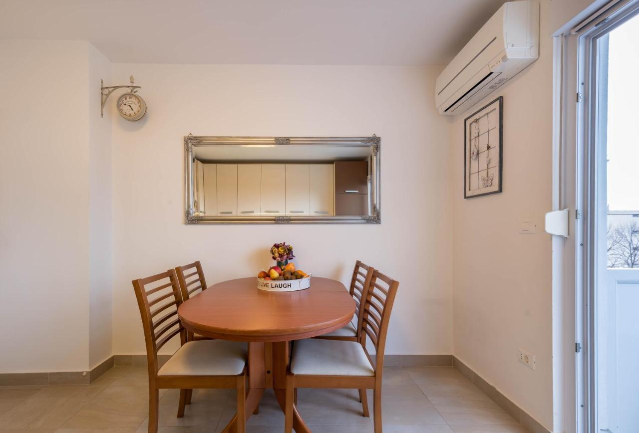 Apartment Jan 2+2 With Balcony Pula